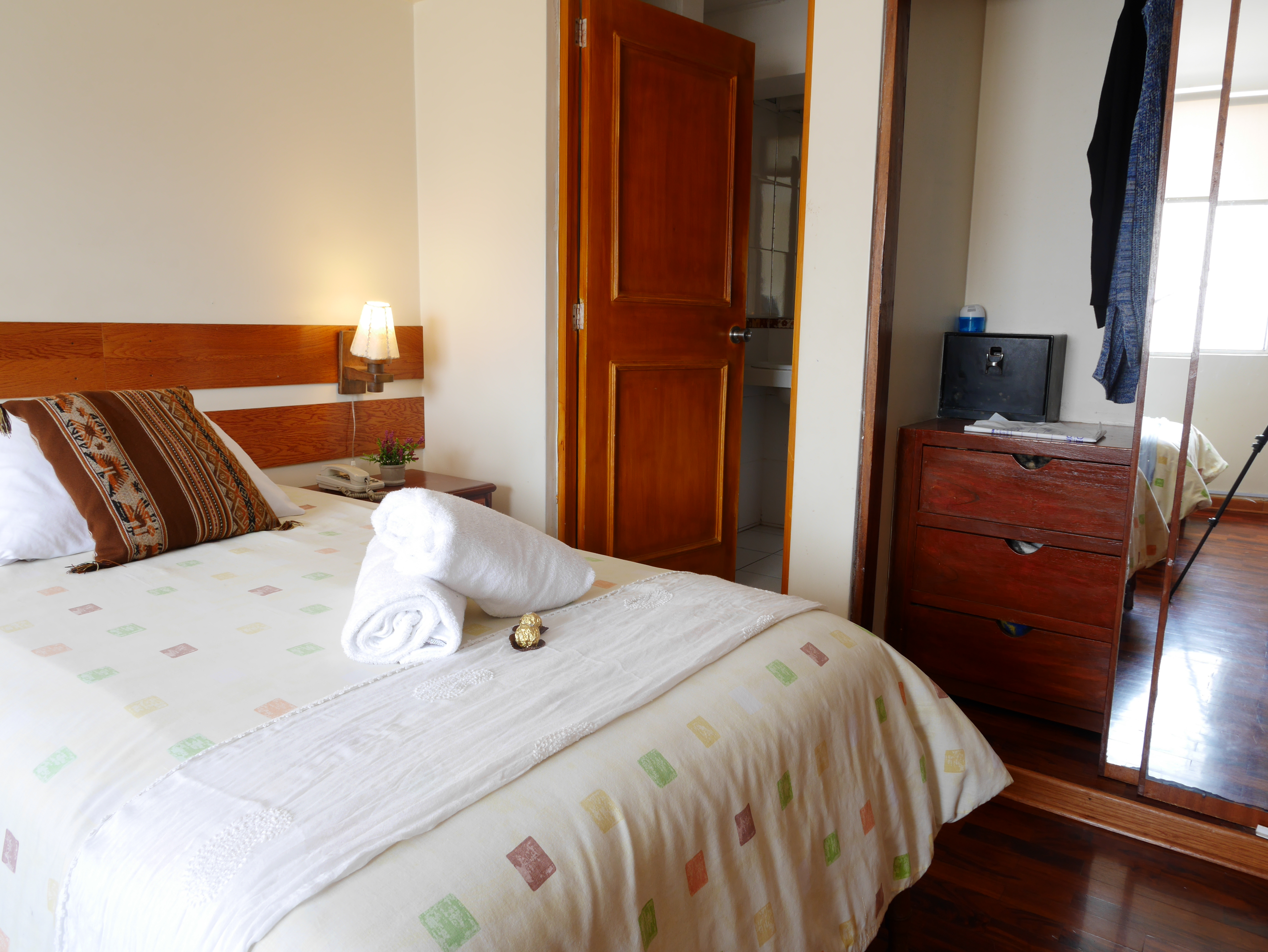 Executive Suite 6